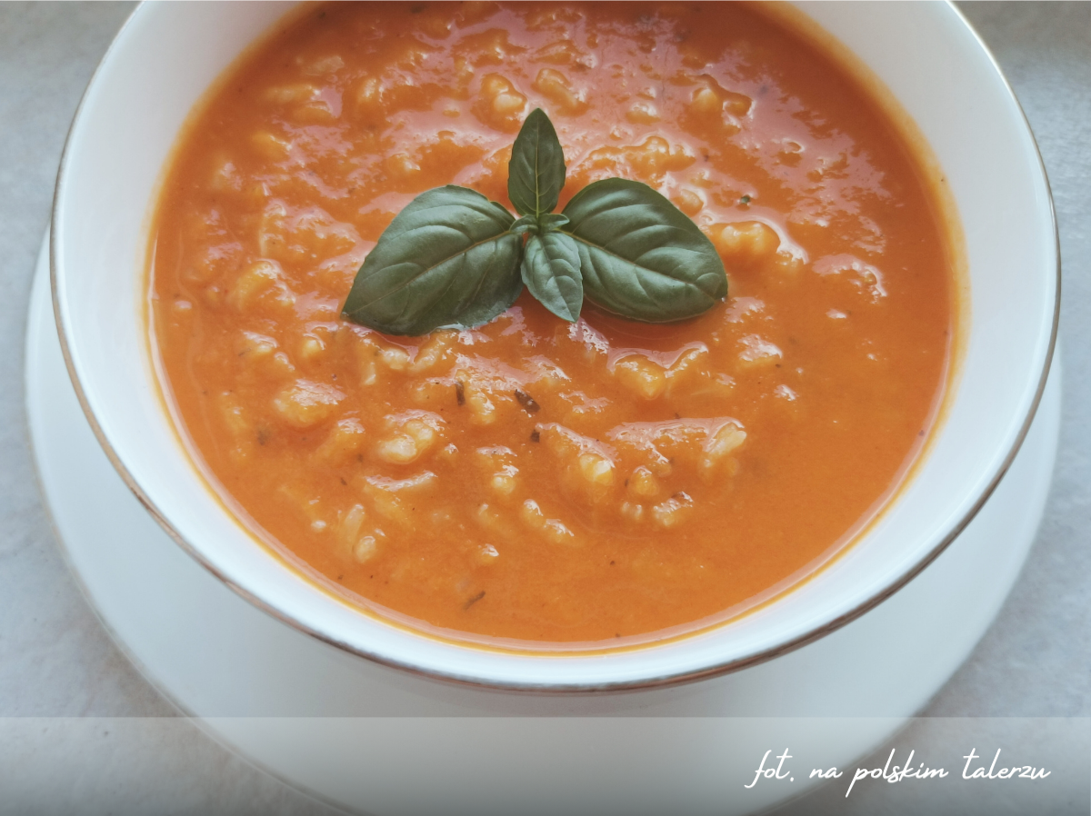 pomidorowa ze świeżych pomidorów