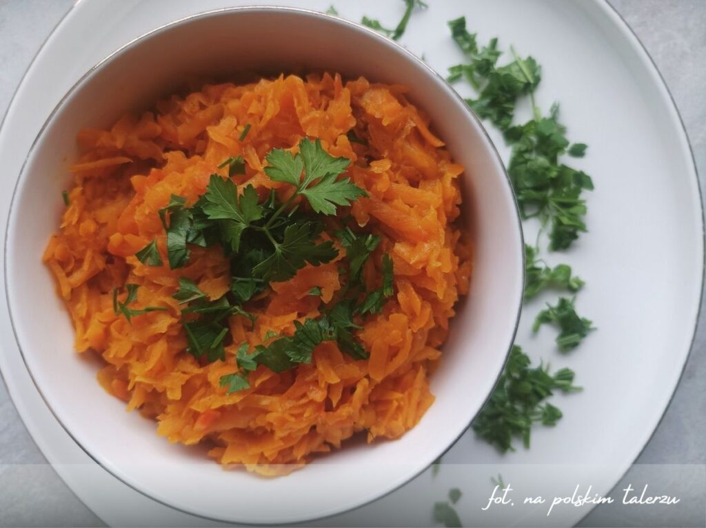 marchew duszona na maśle i miodzie