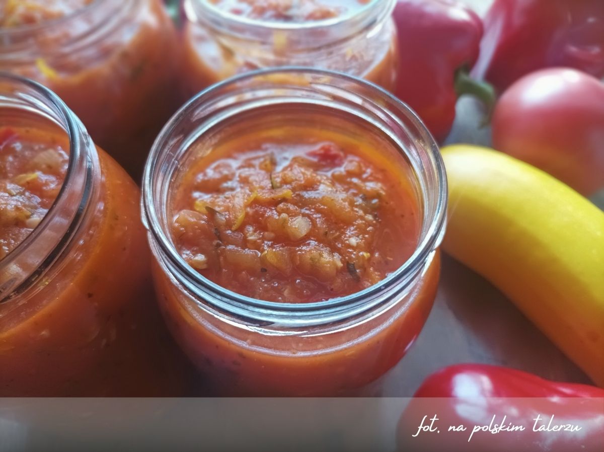 sos do spaghetti na zimę