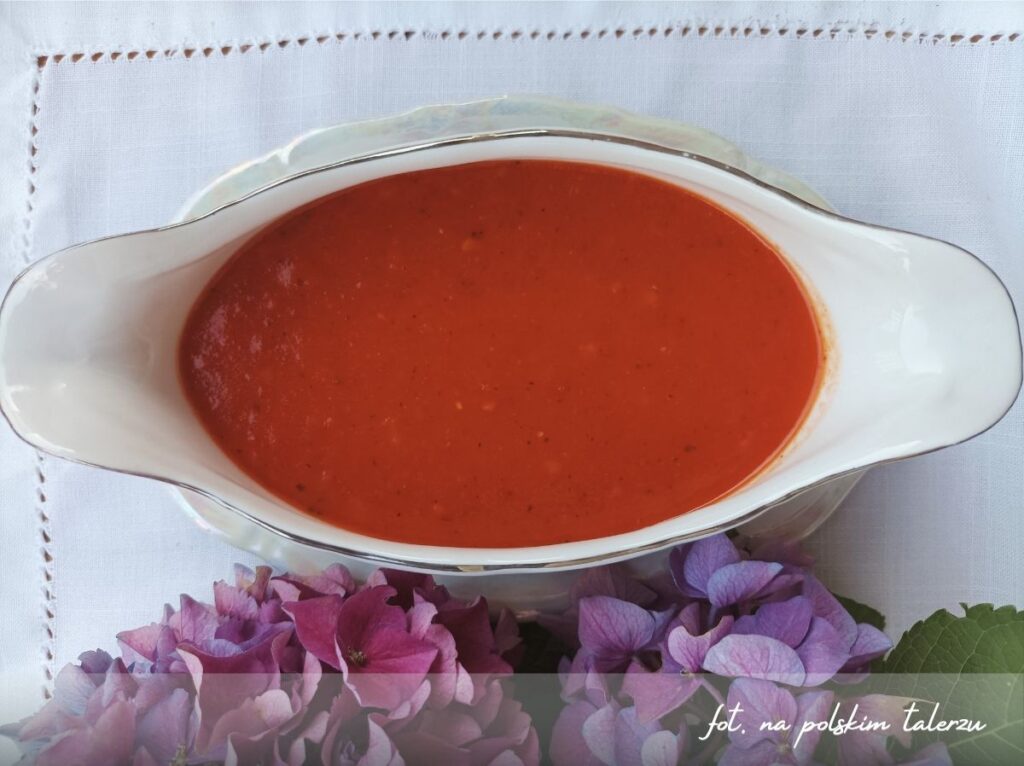 Sos pomidorowy do gołąbków, pulpetów