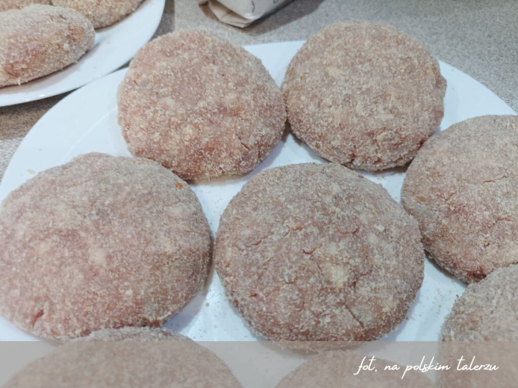 Soczyste kotlety mielone z piekarnika, pieczone mielone, 5