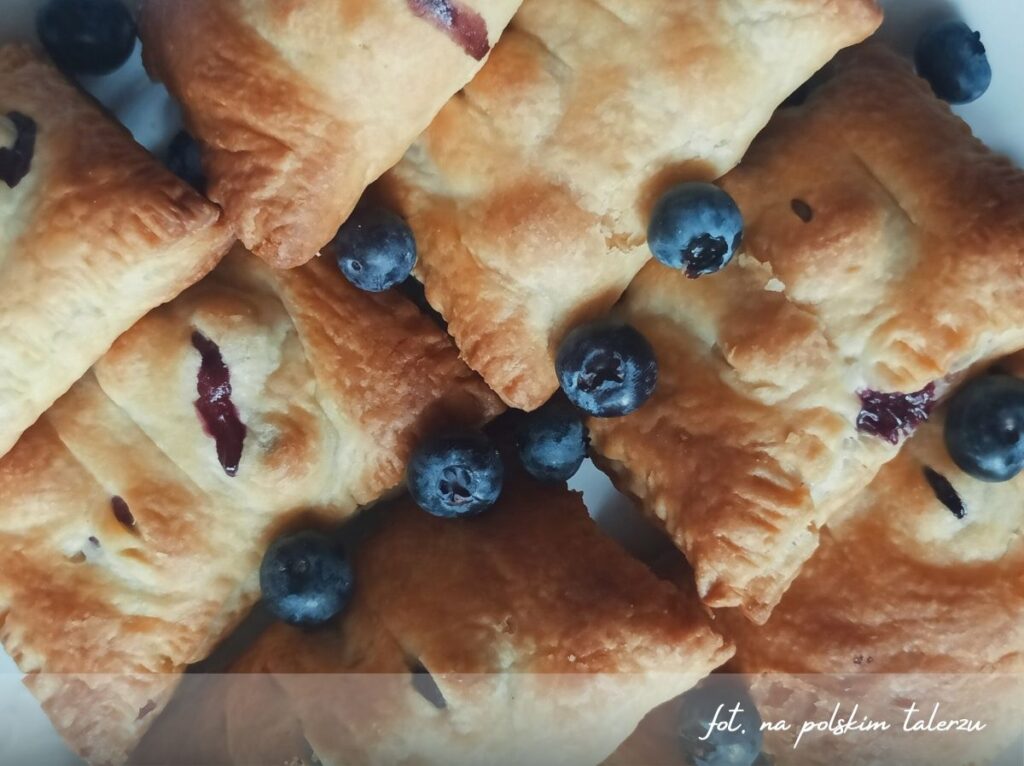 jagodzianki z ciasta francuskiego z budyniem jagodzianki z ciasta francuskiego, 2