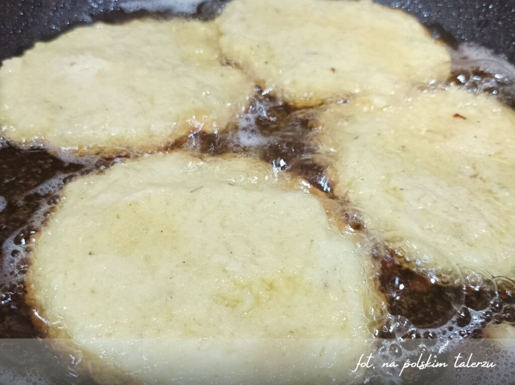 Placki ziemniaczane smażyć na złoty kolor Placki ziemniaczane, stryki, 4