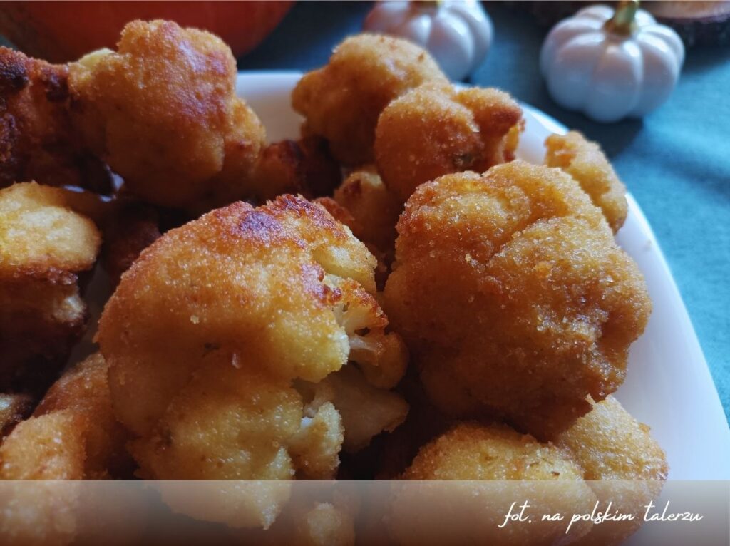 Kalafior w bułce tartej smazony, kalafior w panierce