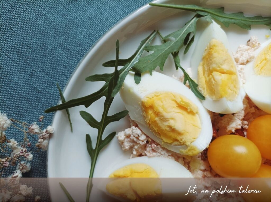 Pasta z suszonych pomidorow i twarogu