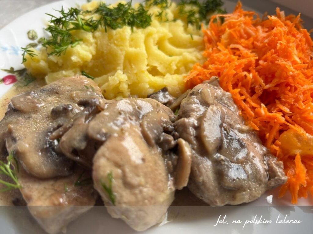 Polędwiczki w sosie pieczarkowym, domowy obiad, 2 