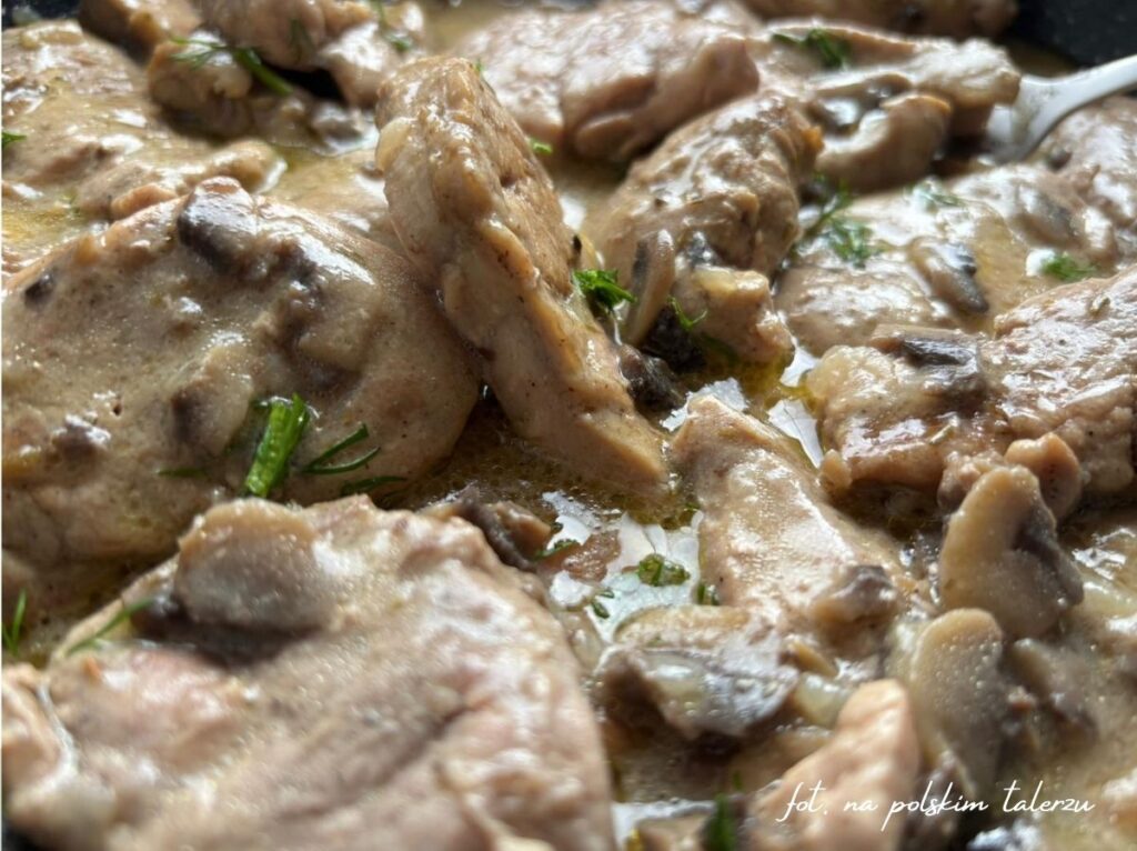 Polędwiczki w sosie pieczarkowym, domowy obiad, 1