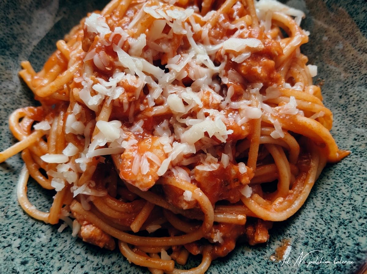 Puszysty omlet z cukinią Spaghetti bolognese