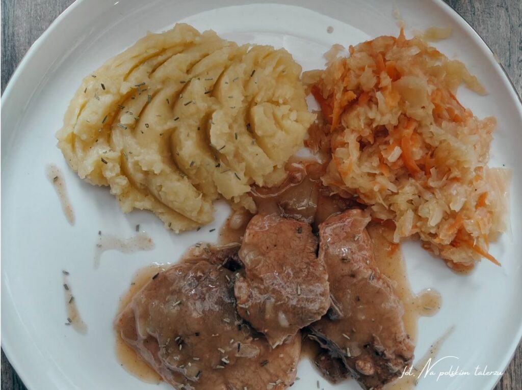 Niedzielny obiad Obiad z szynka wieprzowa